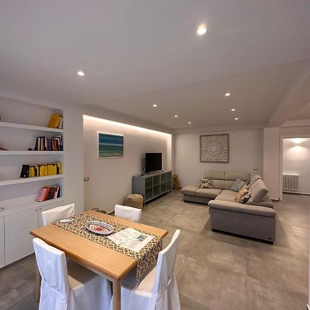 Luxury Sea House Apartment Trapani Bagian luar foto