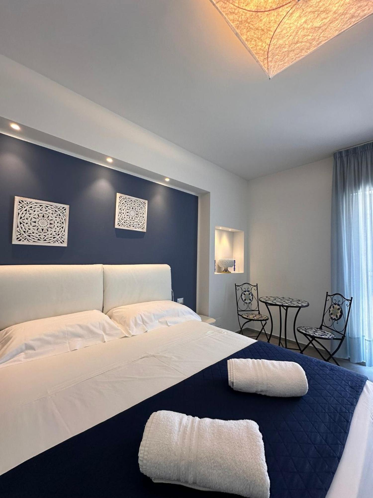 Luxury Sea House Apartment Trapani Bagian luar foto
