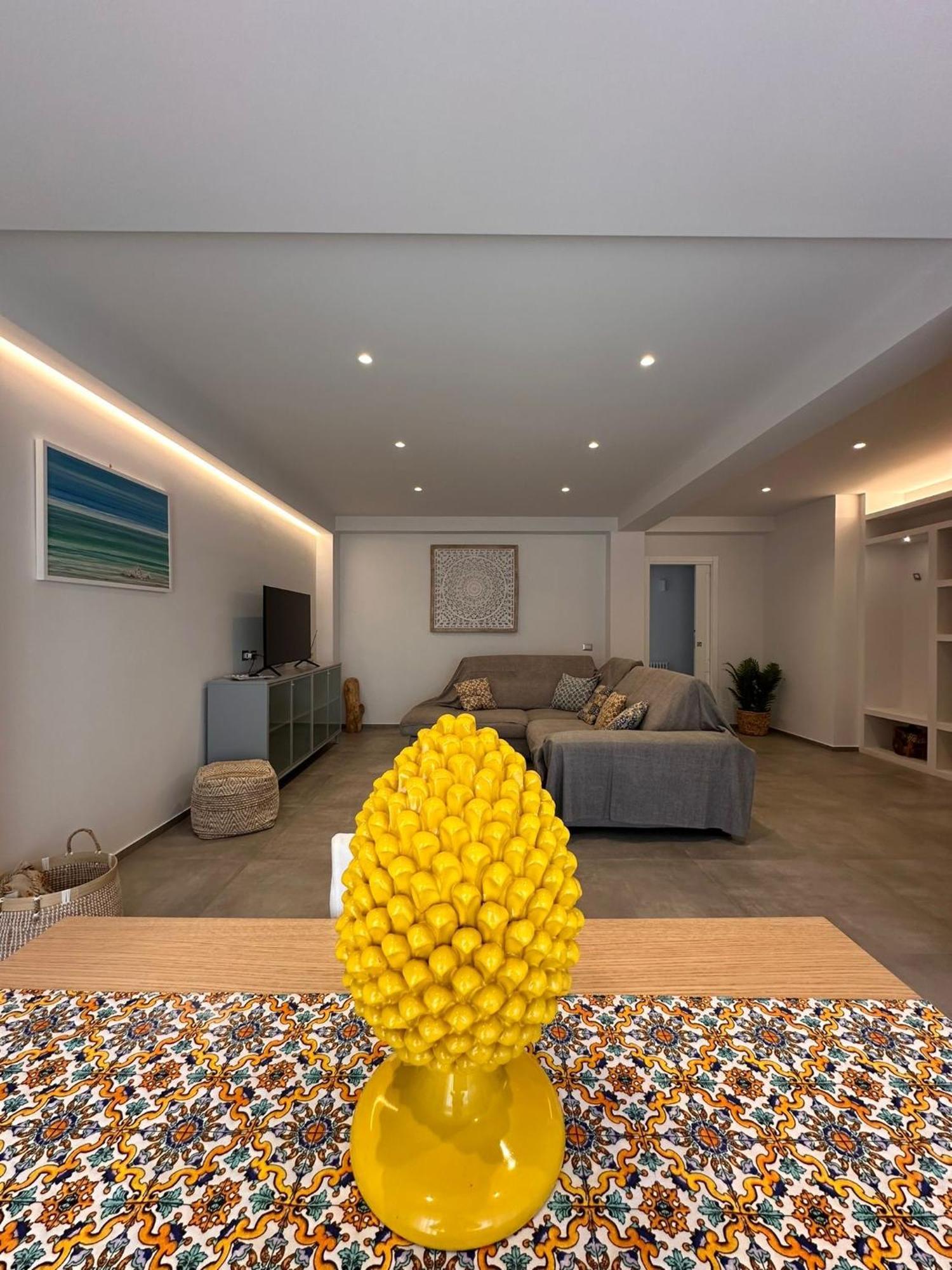Luxury Sea House Apartment Trapani Bagian luar foto